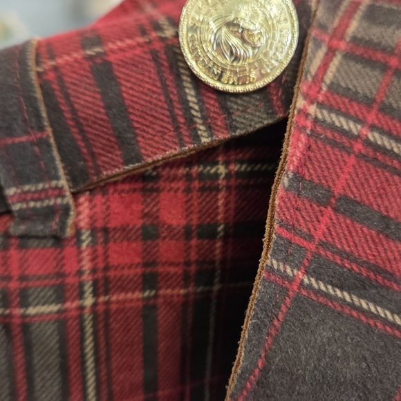 Women's Red Plaid Trench Coat - Picture 4 of 7